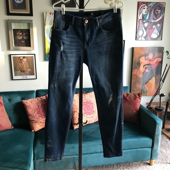 1822 size 10 Distressed Stretch Denim Adrianna Skinny Ankle Jeans - Picture 1 of 4